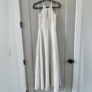 Paid $300 Comfortable SEN White Lace Dress w/Keyhole Opening & Back Size Small